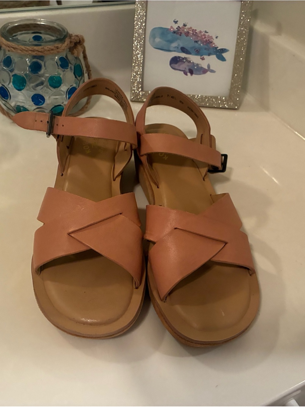 Women’s Crossover Strap Sandals in Blush Rose